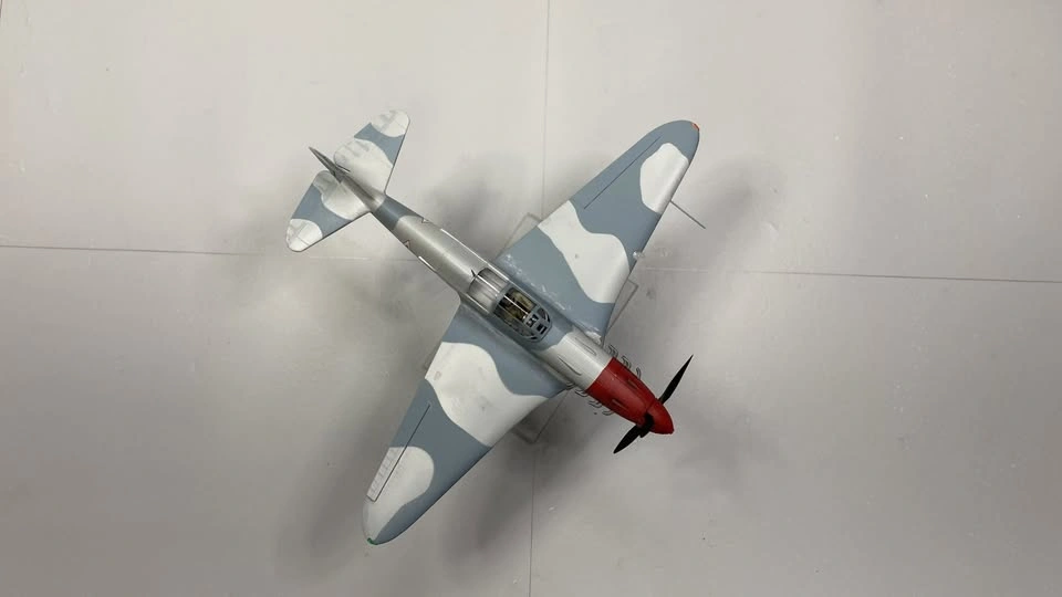 Completed 1/48th scale Yak-7B plastic model aircraft - photo 3