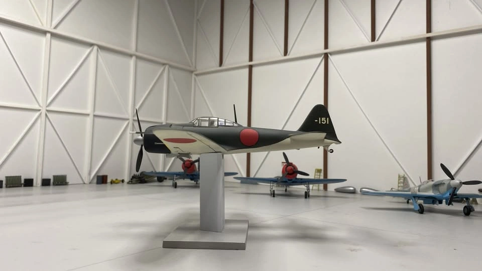Completed 1/48th scale A6M5 Zero plastic model aircraft - photo 4