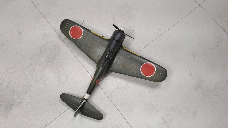 Completed 1/48th scale Ki-43 Oscar plastic model aircraft - photo 4