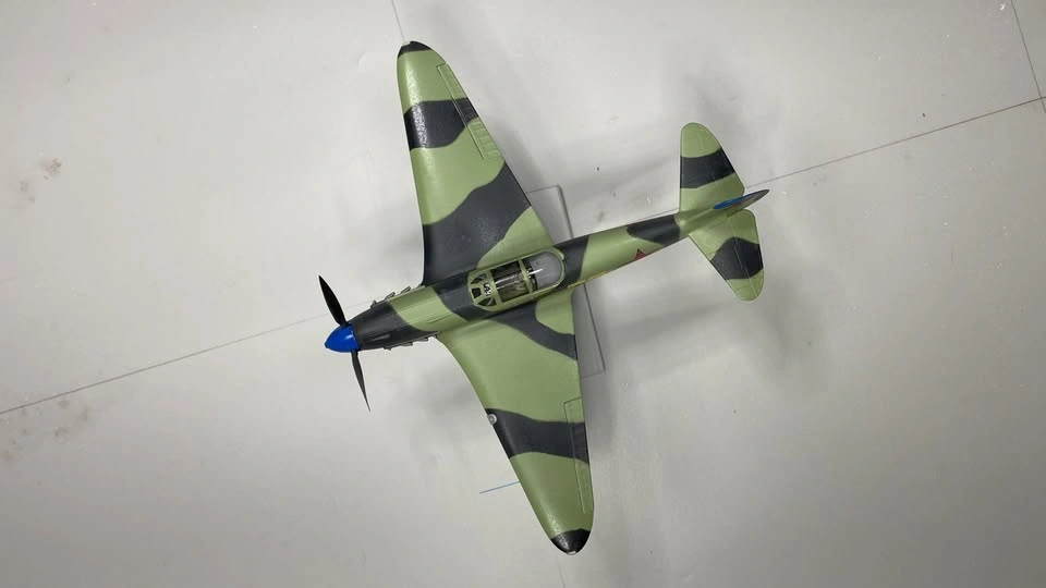Completed 1/48th scale Yak-7DI/Yak-9 plastic model aircraft - photo 3