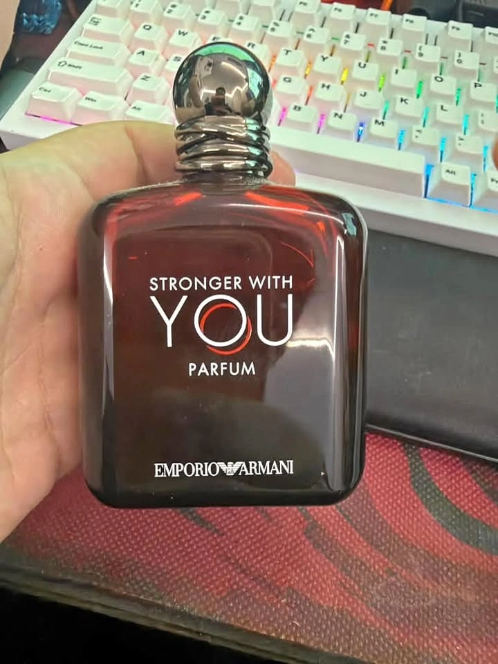 Armani Stronger With You Parfum