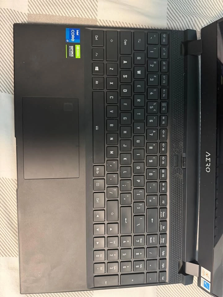 Gigabyte OLED Gaming Laptop Core i7 RTX 3070, 64GB RAM, 2TB - photo 3