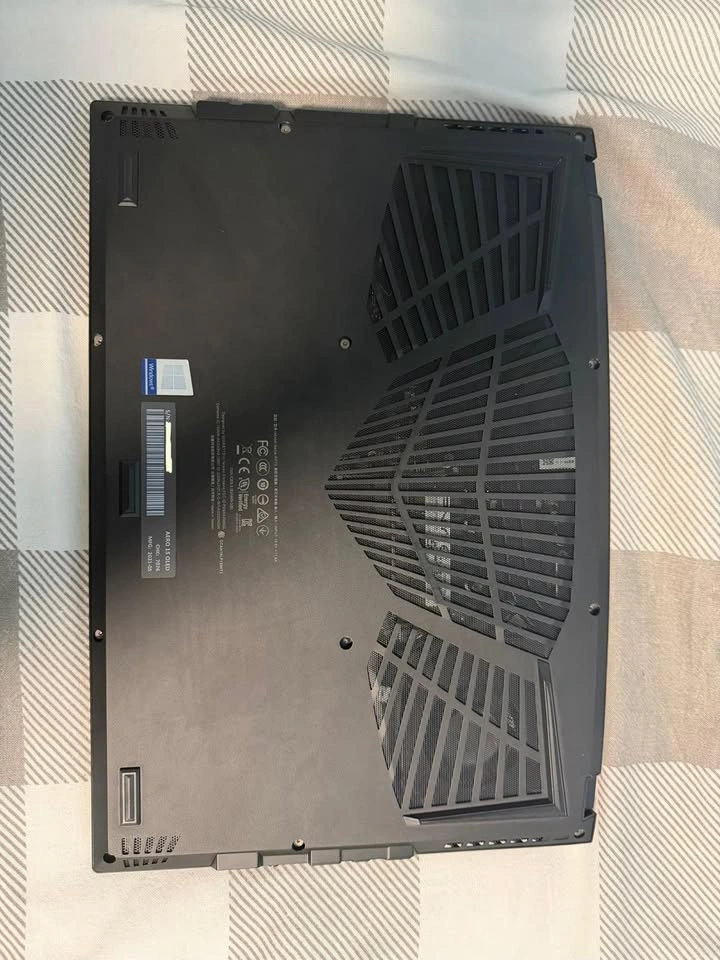 Gigabyte OLED Gaming Laptop Core i7 RTX 3070, 64GB RAM, 2TB - photo 5
