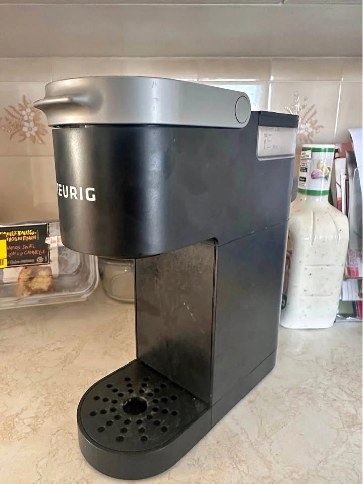 Keurig, descaled & with an extra descaler pack