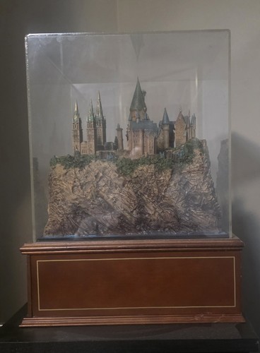 Rare Harry Potter Years 1-6 Hogwarts Castle Collector’s Edition - photo 2