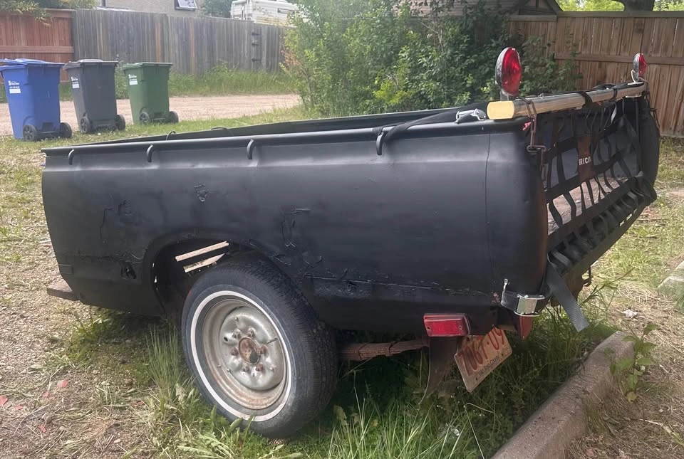 Yard Equipment, truck & trailer - photo 2
