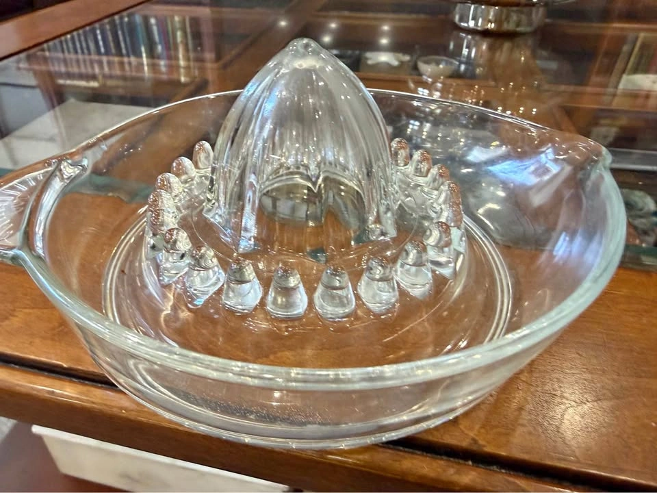 Vintage Glass Citrus Juicer Reamer