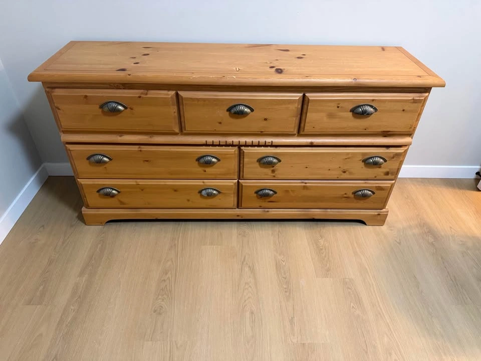 Dresser and nightstand set - photo 2