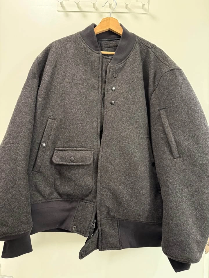 Uniqlo winter jacket size L Brand new
