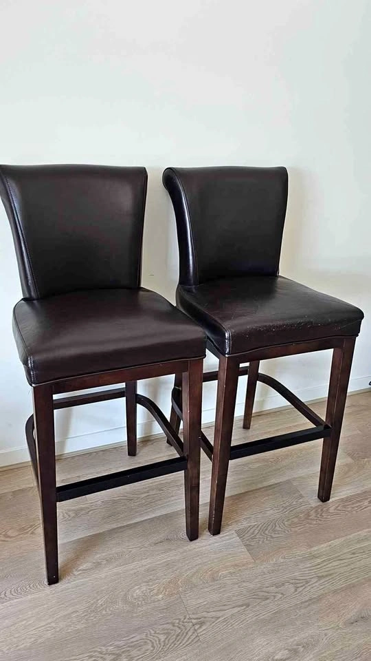 High chair - Brown - wooden legs