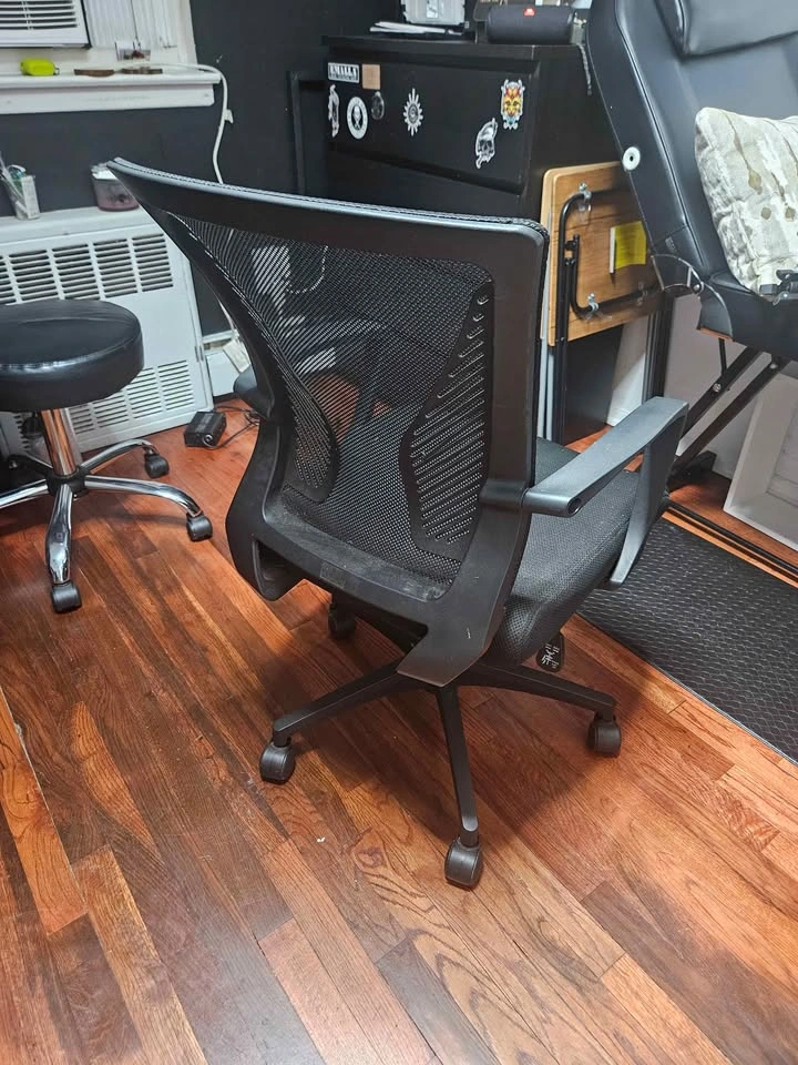 Black Mesh Back Office Chair - photo 3