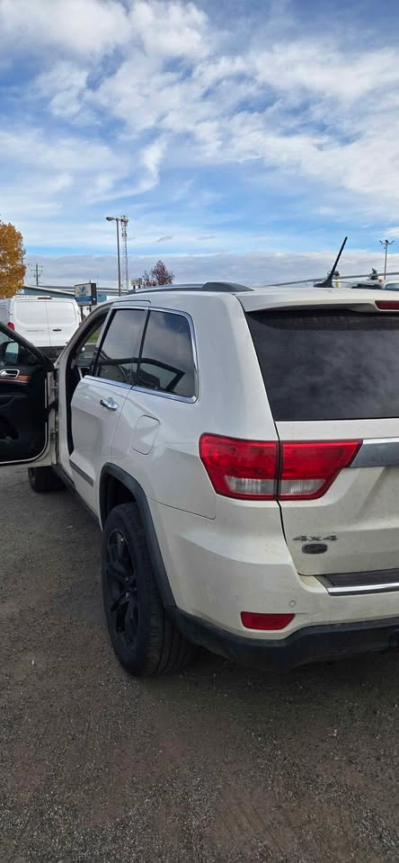 2011 Jeep Grand Cherokee - photo 4