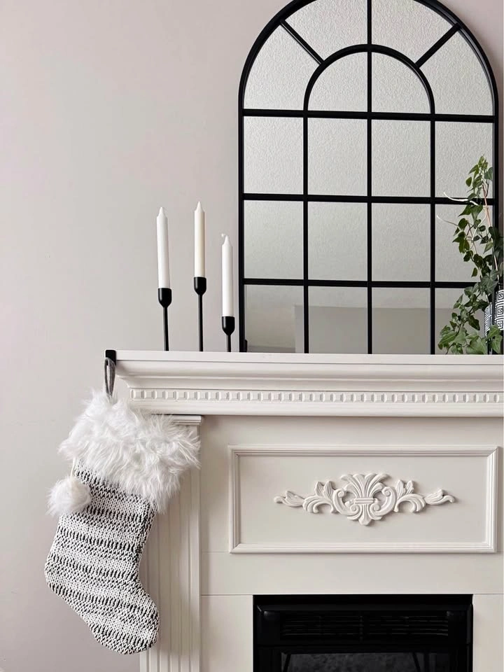 Black & White Knit Christmas Stockings – Set of 2