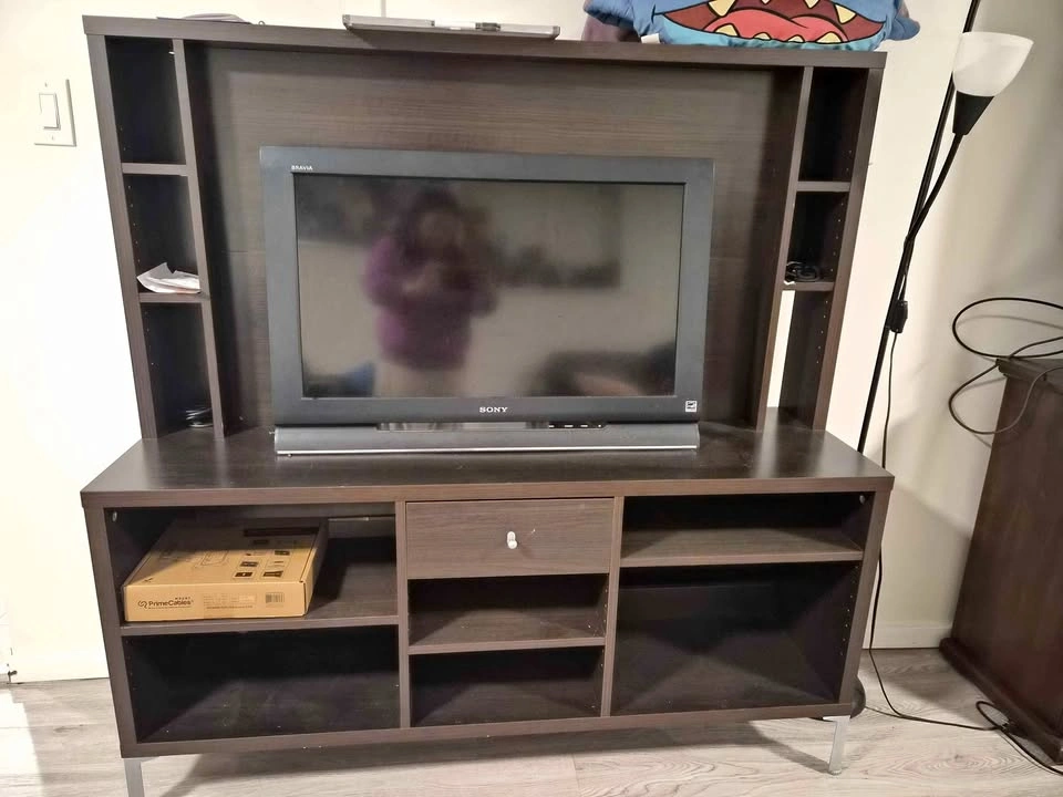 Tv stand
