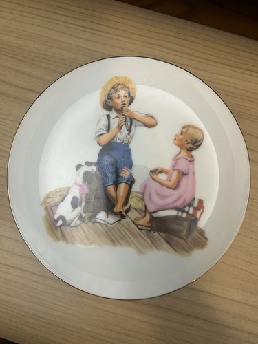 Norman Rockwell Collector Plates (Set of 2) - photo 3