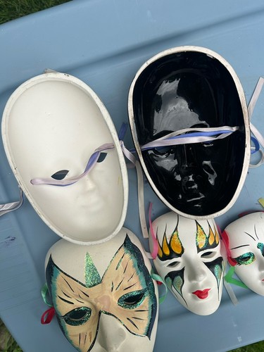 New Orleans Mardi Gras Masquerade Masks Set of 5 - photo 2
