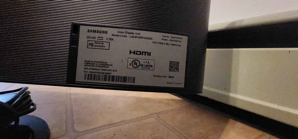 Samsung 24” Full HD LED Monitor - photo 2