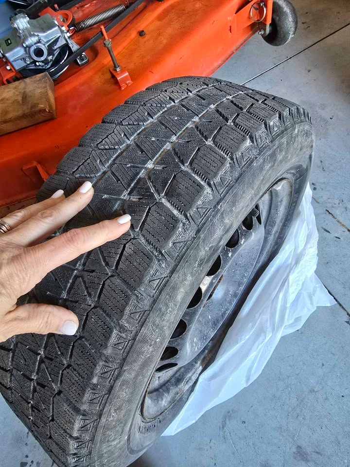 Set of 4 winter tires on rims for Toyota Scion iQ - photo 3