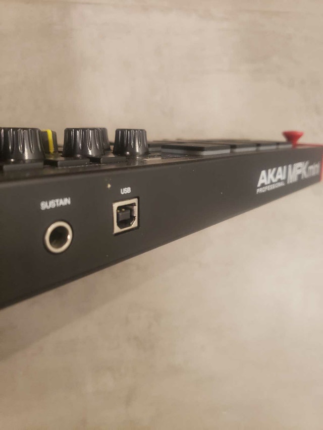 AKAI MPK mini - photo 2