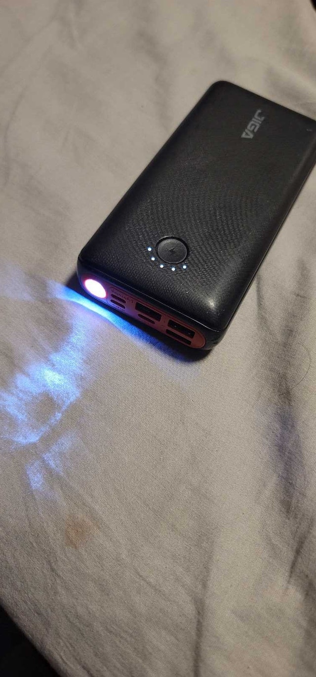 JIGA power bank 30,000 mAh