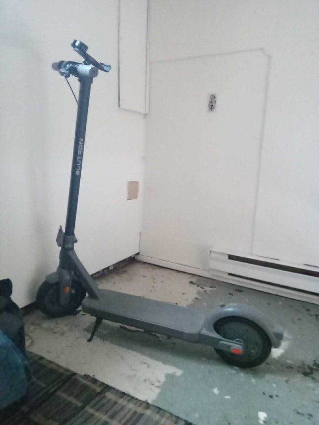 Bluetron one s40 scooter
