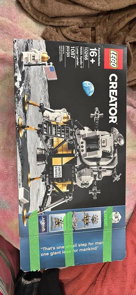 LEGO NASA Apollo 11 Lunar Lander set 10266