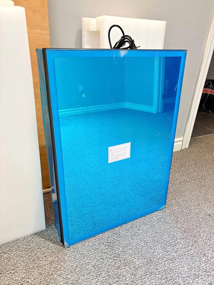 New VEVOR Lighted Medicine Cabinet 20 x 28