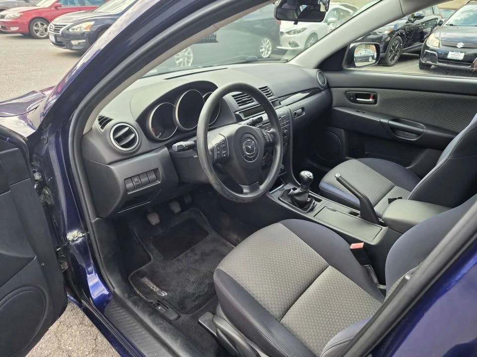 2005 Mazda 3 gx - photo 3