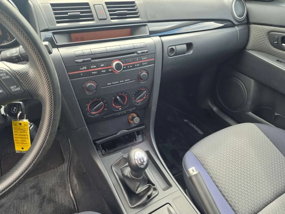 2005 Mazda 3 gx - photo 5