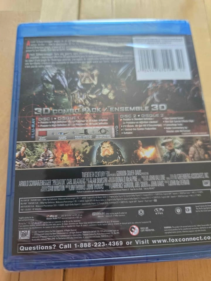 Predator 3D (New 3D Blu-Ray/DVD) - photo 2