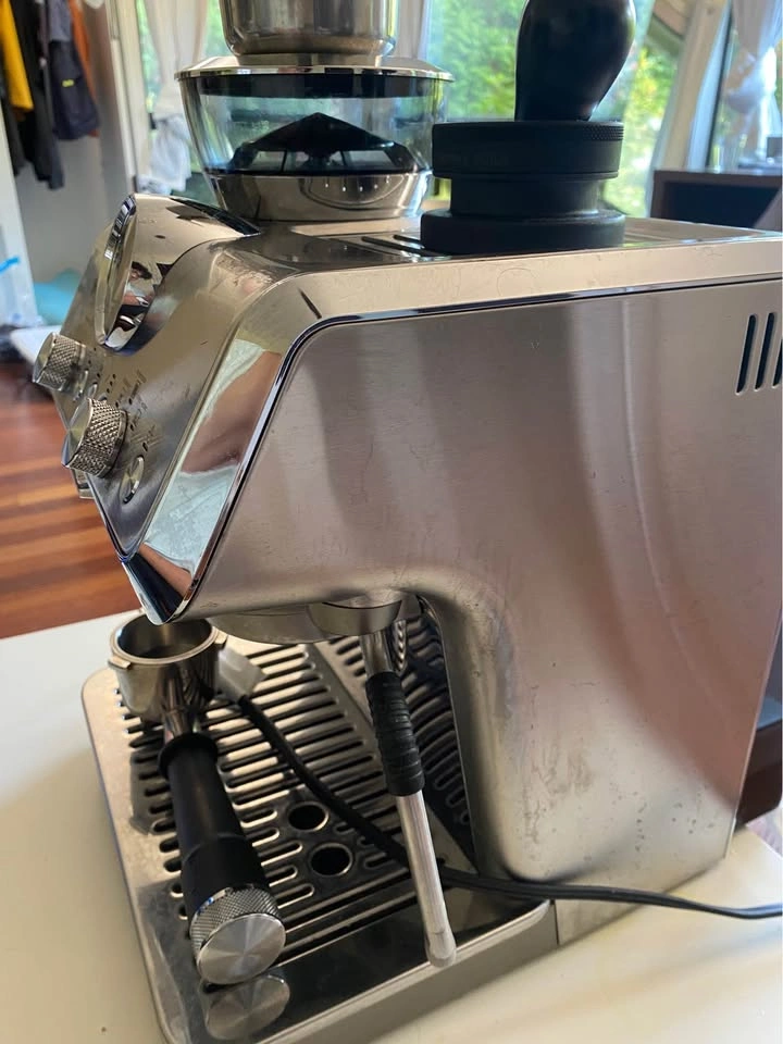 De'Longhi La Specialista Espresso Machine with descaling powder - photo 2
