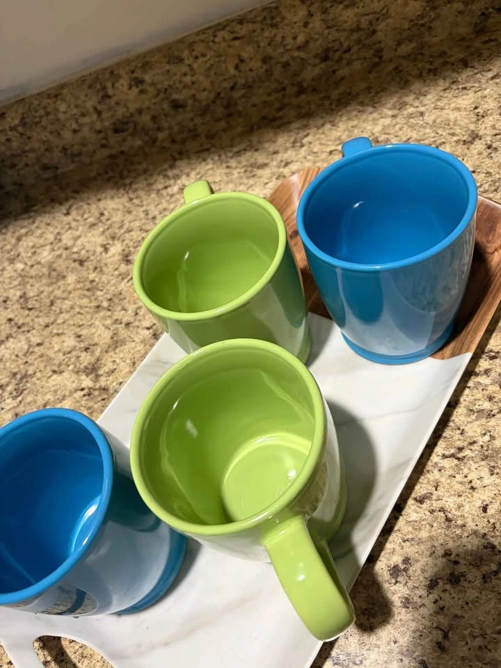 Food Storage Containers, tray and Ceramic Mugs - photo 2