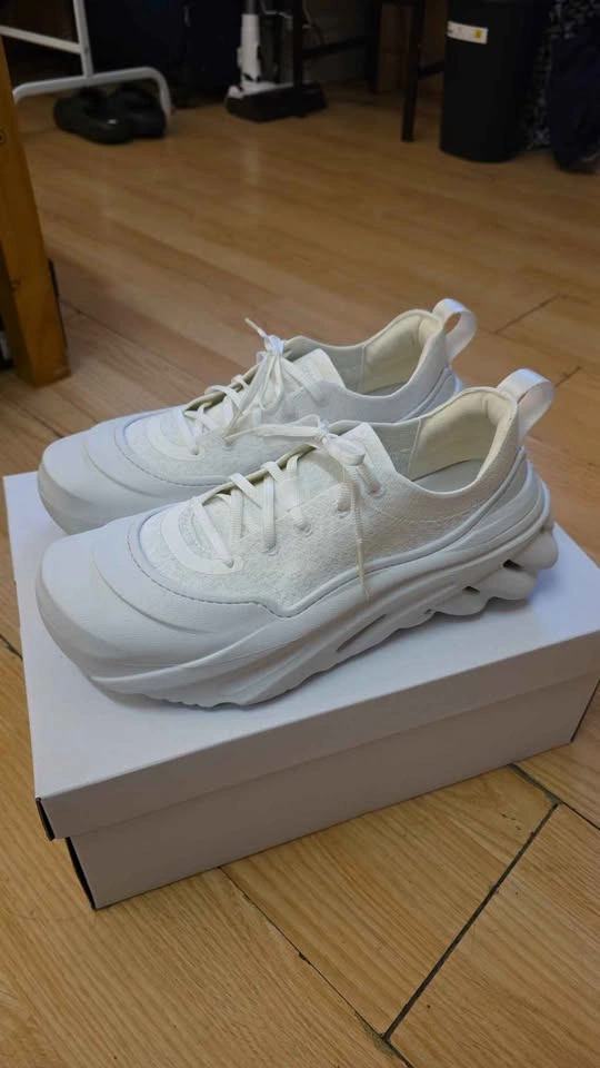Crocs Echo Surge Sneakers - photo 2