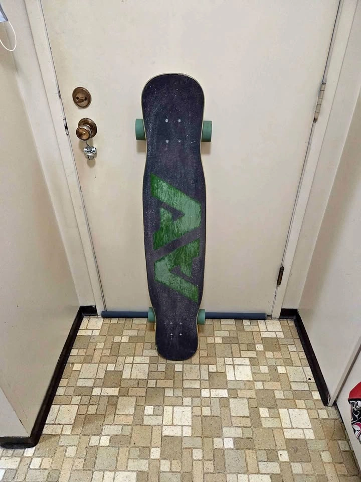 Apollo Dancing Longboard - 46" Dancer/Cruiser - Good Condition