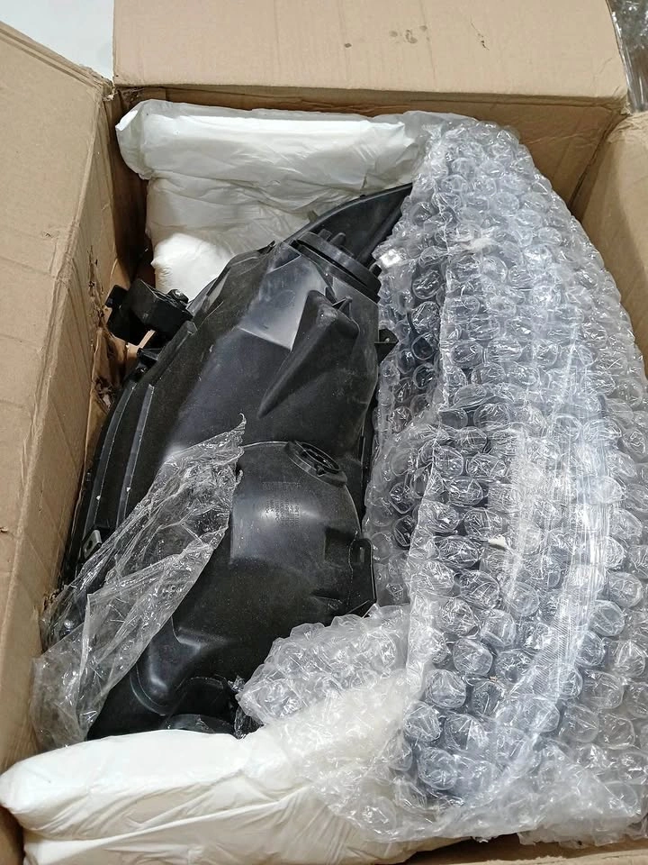 2012–2014 Honda CR-V Headlight Assembly Pair Left & Right – NEW