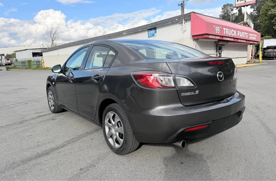 2010 Mazda MAZDA3 - photo 5