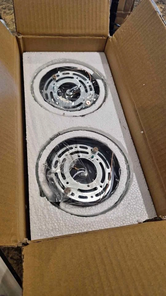 Bnib light fixture