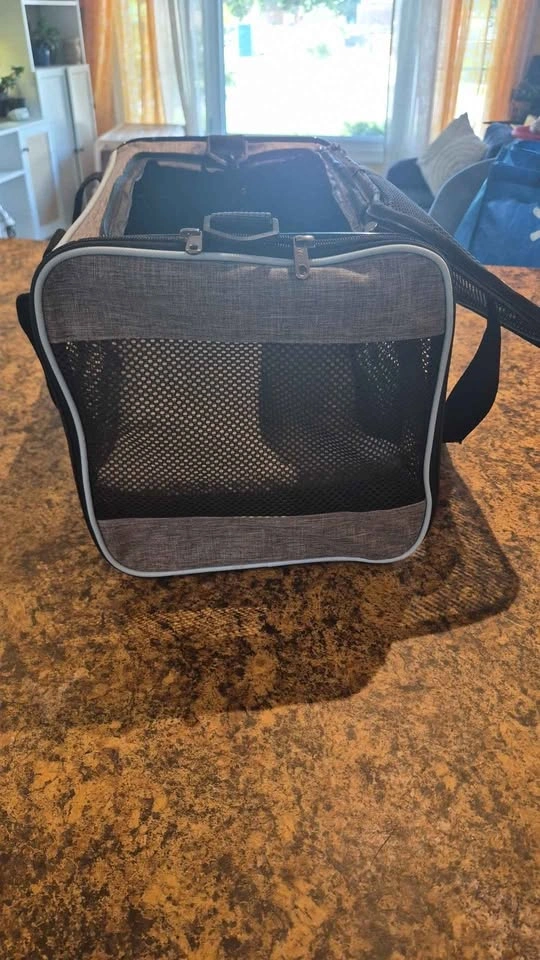 Cat carrier - photo 2
