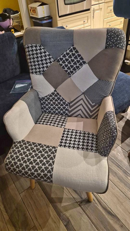 Super cute arm chair