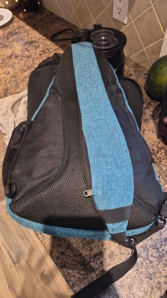 Sling backpack - photo 2