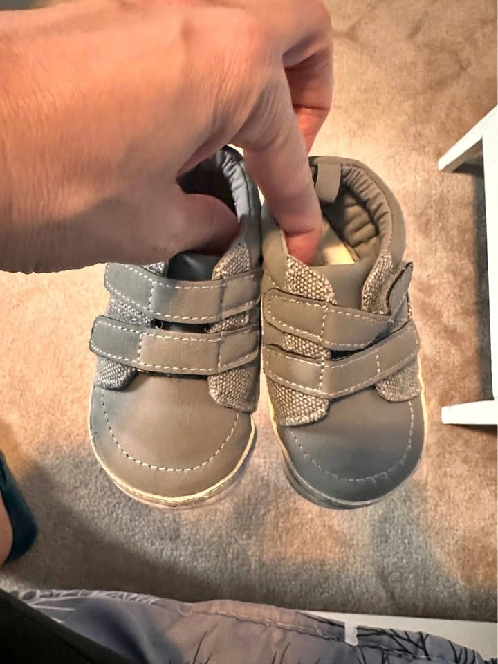 Carter's Baby boy Shoes 9-12M