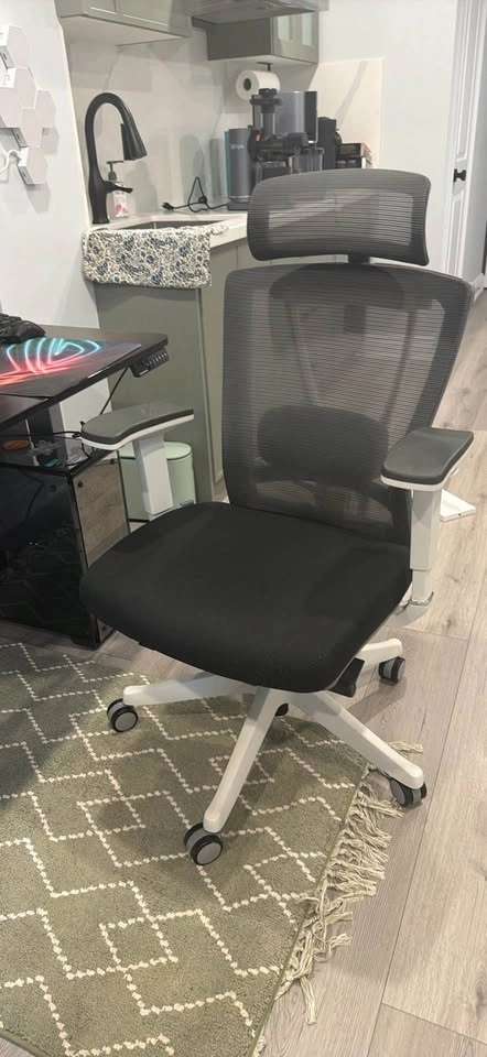 Moving sale! Autonomous ergonomic office chair - photo 2