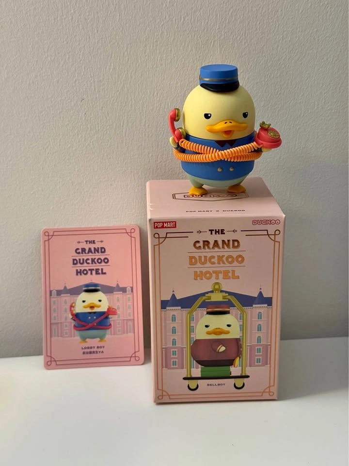 The Grand DUCKOO Hotel - Lobby Boy