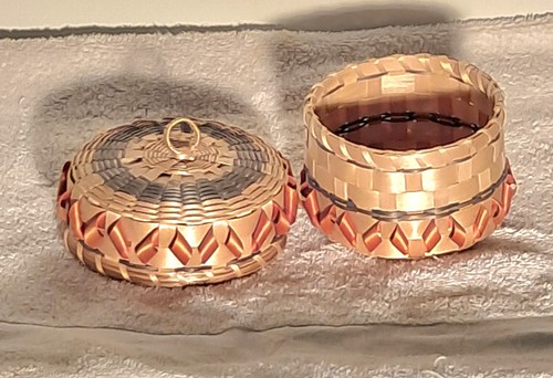 Rare Vintage Micmac Native Basket With Porcupine Curls - photo 2