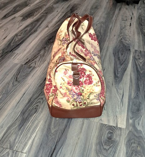 Cream-Colored Floral Tapestry 20" Weekend Duffle Bag - photo 3