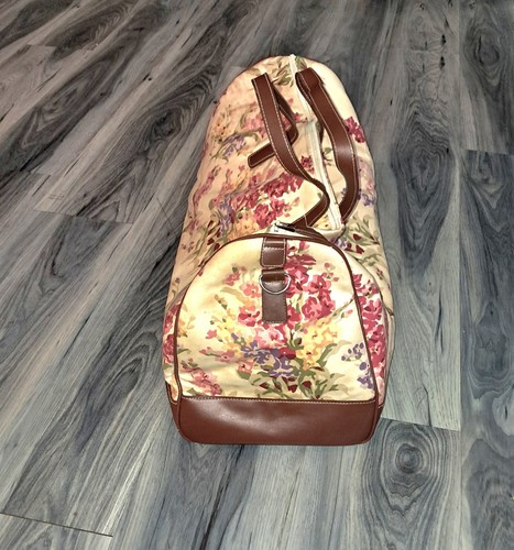 Cream-Colored Floral Tapestry 20" Weekend Duffle Bag - photo 4