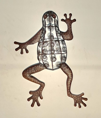 Brown Metal Wire Frog Wall Decor Figurine