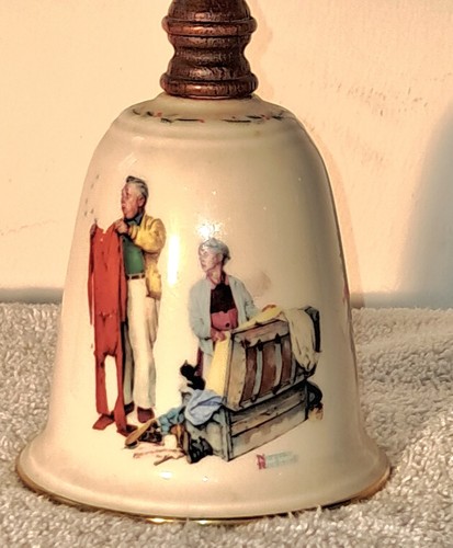 Norman Rockwell Hand Bell "1980 Chilly Reception" - photo 2