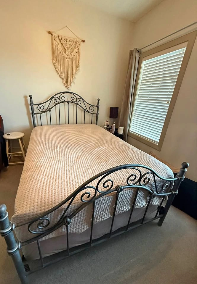 Double bed frame