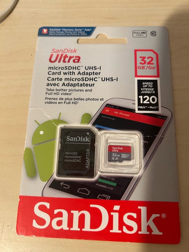 SanDisk Ultra 32GB microSDHC Card with Adapter